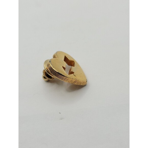 Avon Heart & Arrow Pin Open Design Gold Tone - Picture 2 of 5